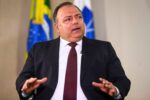 Pazuello alega problemas de saúde e pede para deixar ministério, diz jornal