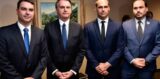 Quebra de sigilos do caso Flávio revela indícios de ‘rachadinha’ em gabinetes de Jair e Carlos Bolsonaro