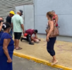 Idosa de 70 anos desmaia após aguardar em fila do posto de vacinação do Juá Garden Shopping, em Juazeiro (BA)
