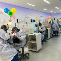 Crianças da Fundação Lar Feliz recebem atendimento da Clínica-escola de Odontologia da UniFTC 