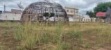 Morador do Centenário, em Juazeiro, protesta contra “descaso e abandono” da Praça Américo Tanuri e questiona 16 obras de escultor espalhadas “desordenadamente” pelo espaço