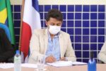 Exemplar: Prefeito Pedro Oliveira autoriza aumento de 34% para professores de Curaçá