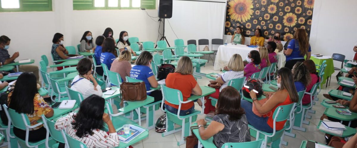 Secretaria de Educação de Sobradinho promove mesa redonda com o tema "Todos em Rede por uma Educação Inclusiva"