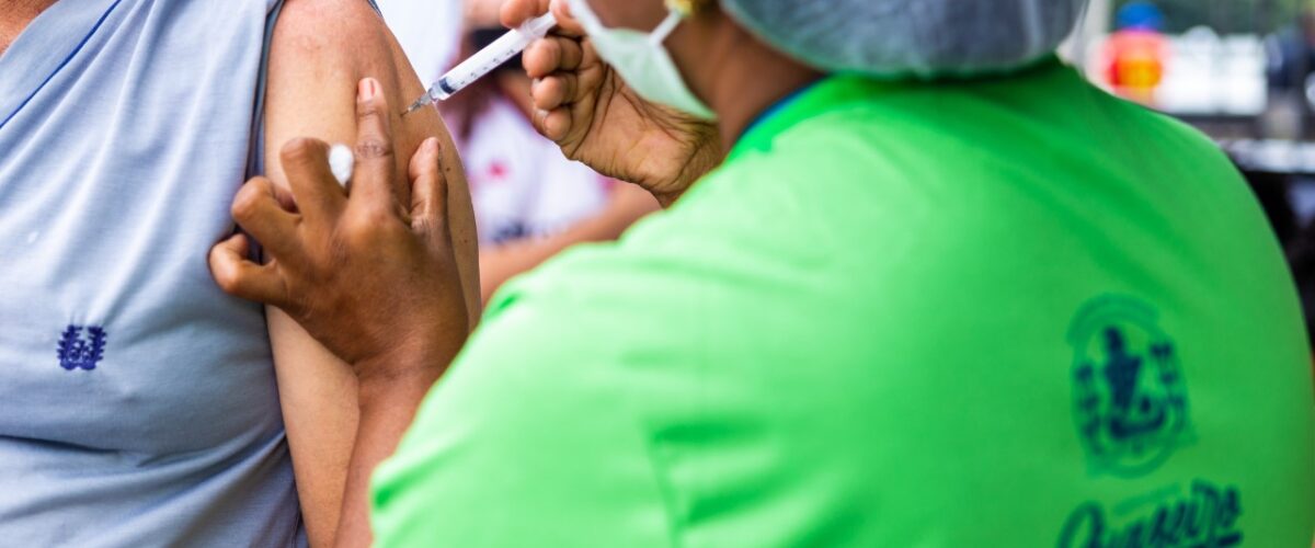 Vacinação itinerante contra a Covid-19 atenderá população de cinco localidades de Juazeiro esta semana