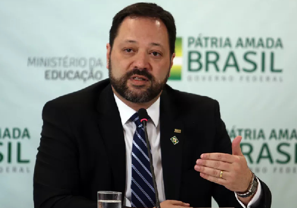 Presidente do Inep pede demissão; Carlos Moreno assume