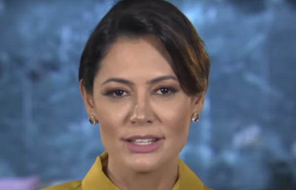 Michelle Bolsonaro deixa comando do PL Mulher após divergências com Flávio