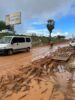 “Estamos na lama e sem clientes”: comerciantes reclamam de intervenção realizada pela prefeitura na Avenida João Durval Carneiro, no bairro João XXIII, em Juazeiro