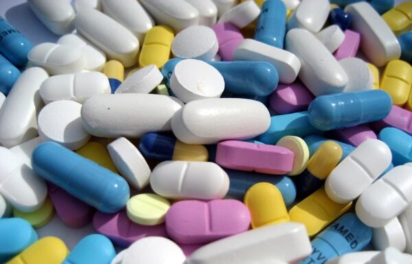 Conselho Federal de Enfermagem autoriza prescrição de antibióticos por enfermeiros