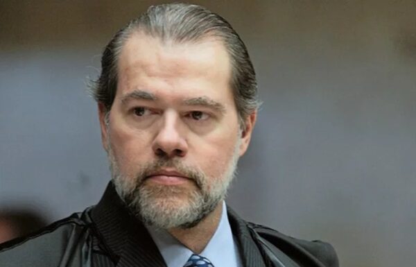 Toffoli se declara suspeito e não vota sobre prisão de ex-presidente do BRB