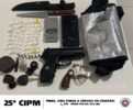 Policiais da 25ª CIPM prendem, em Remanso, dupla com simulacro de pistola, munições e droga