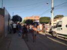 Homens chegam atirando em uma rua do bairro Argemiro, Juazeiro, e uma criança de 5 anos é atingida; houve mais vítimas