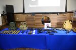 Poder bélico: PM apresenta armamento de guerra encontrado durante buscas aos fugitivos da Lemos de Brito, em Salvador