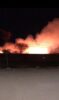 Incêndio em um terreno na Vila Eulália, Petrolina, já dura dois dias e moradores pedem socorro: “Os bombeiros apagam as chamas, mas não combatem os focos”