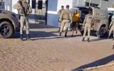 Polícia Militar prende acusado de ter assassinado a mulher e o cunhado, em Sento Sé; único filho do casal confessou envolvimento nos crimes e já está preso