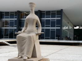 Defesa de Bolsonaro entra com novo recurso no STF contra condenação