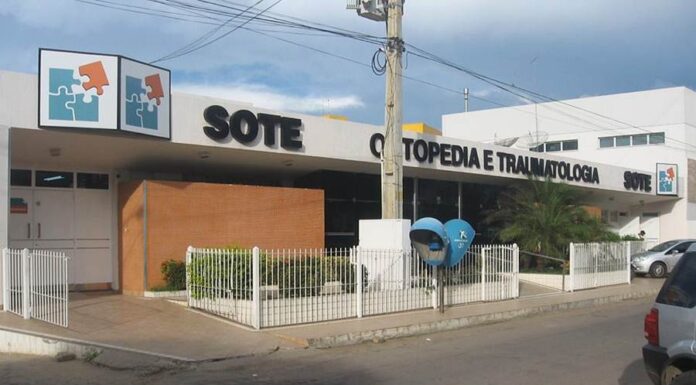 “Sequer olha para o paciente”: Usuário relata insatisfação durante consulta pelo SUS com profissional médico em hospital de Juazeiro; confira direitos do paciente