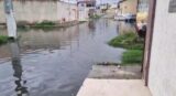 Moradores do Maringá, em Juazeiro, reclamam de esgotos estourados e apelam para o SAAE: “Nunca tinha presenciado isto em 29 anos que moro no bairro”