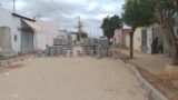 “Deveria ter um planejamento para minimizar os transtornos”: Moradora do Jardim Flórida, Juazeiro, critica execução da pavimentação em ruas do bairro