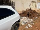 Morador do João Paulo II, em Juazeiro, pede retirada de restos de uma árvore cortada, há duas semanas, para pavimentação da via: “Os galhos já estão secos e é arriscado pegar fogo”
