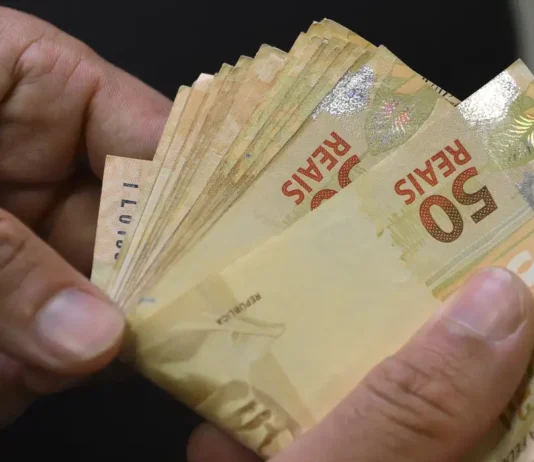 Caixa começa a pagar Bolsa Família de maio