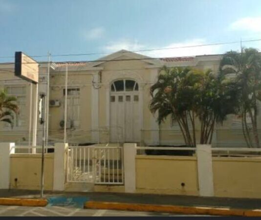 Secretaria de Educação da Bahia se manifesta após estudante do CETEP, em Juazeiro, relatar proibição do uso de turbante