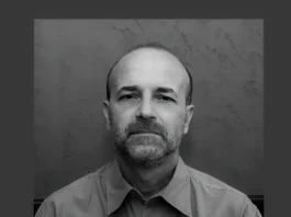 Fatos muito graves e aposta no caos, avalia historiador sobre golpe