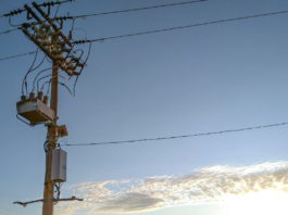 Coelba se pronuncia após reclamações de moradores de diversos bairros de Juazeiro sobre falta de energia e oscilações na rede elétrica; confira resposta
