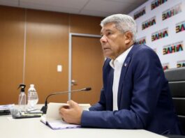 Em regime de urgência, Jerônimo apresenta projeto que altera regras para PMs e bombeiros