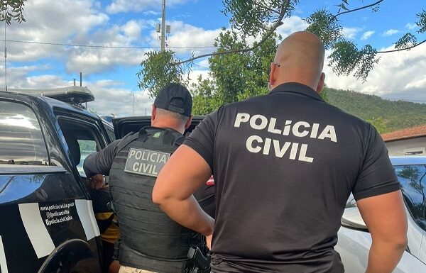 Lei Maria da Penha: Mulher escapa de cárcere privado, denuncia companheiro à DEAM de Juazeiro e agressor é preso em Petrolina