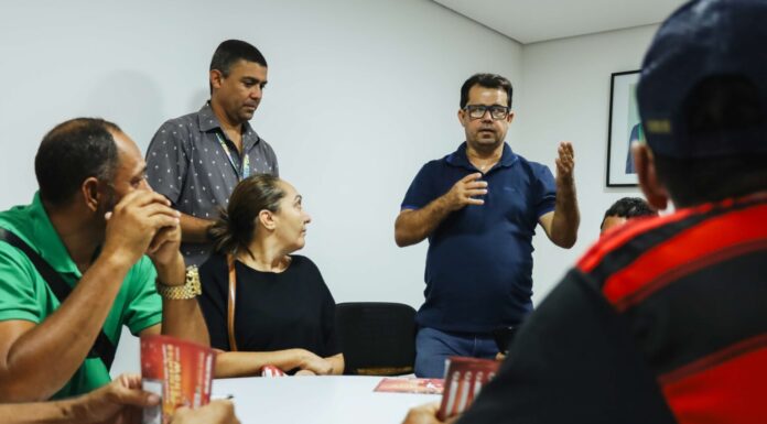 Prefeitura de Juazeiro intermedia facilitação em linhas de crédito para ambulantes do Carnaval em Juazeiro