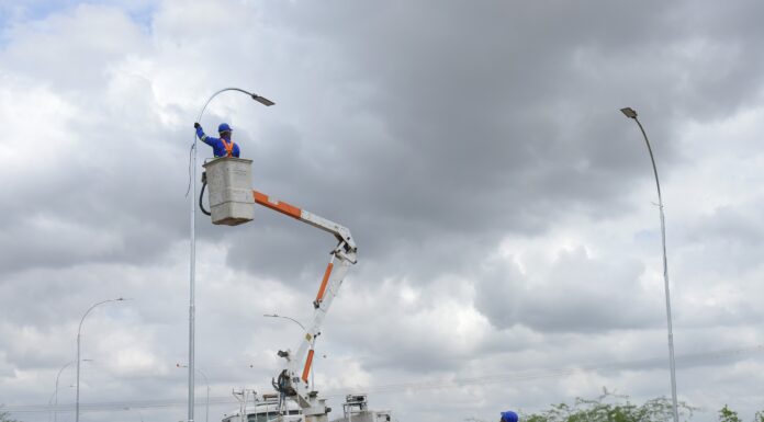 “Iluminação muito boa pra gente”, dizem moradores sobre requalificação da entrada do Mandacaru