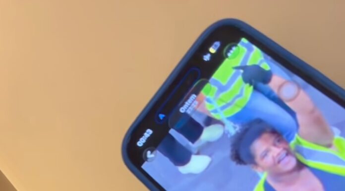 Cantora Michele Andrade destaca alegria de trabalhadora em sua primeira apresentação no Carnaval de Juazeiro