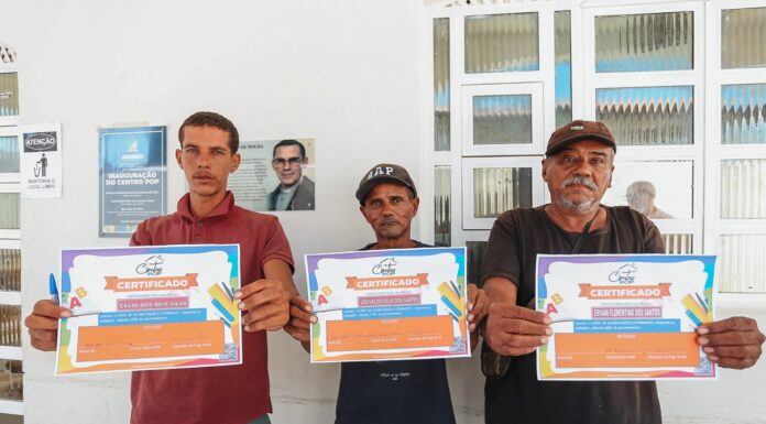 Projeto de alfabetização do Centro POP transforma rotina e amplia perspectivas de usuários em Juazeiro