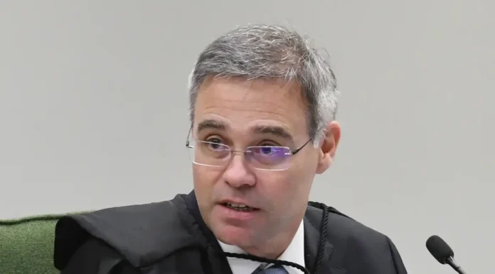 Nomeado relator do caso Master, Mendonça se reúne com delegados da PF