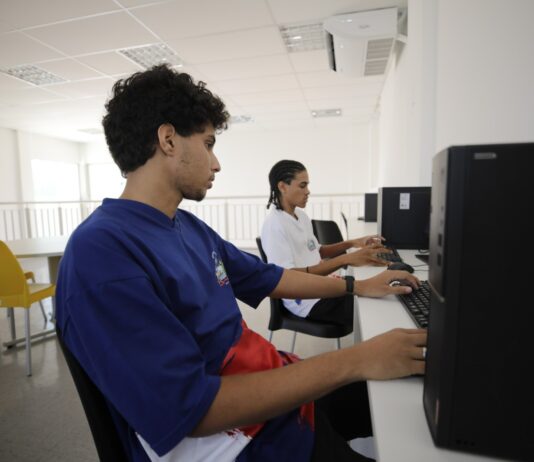 SEC estabelece diretrizes para uso da Inteligência Artificial em sala de aula