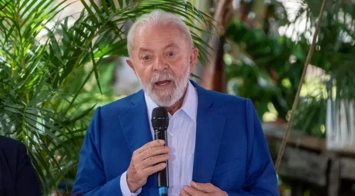 “Não podemos nos conformar com homens matando mulheres”, diz Lula
