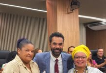 Histórias de luta: Dona Preta e Mãe Jéssica de Yemanjá recebem homenagem do vereador Gilmar Santos na Câmara Municipal de Petrolina