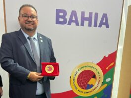 Sobradinho é Selo Ouro!: Em Brasília, Prefeito Cleivynho recebe premiação pelo compromisso com a alfabetização