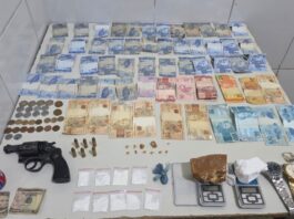 PM prende suspeito por tráfico e posse ilegal de arma em Juazeiro