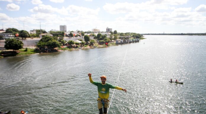 Dia da Mulher e espetáculo do campeão mundial de waterline Matheus Vidal, o “Mago do Equilíbrio”, marcam encerramento do Festival de Verão Velho Chico em Juazeiro