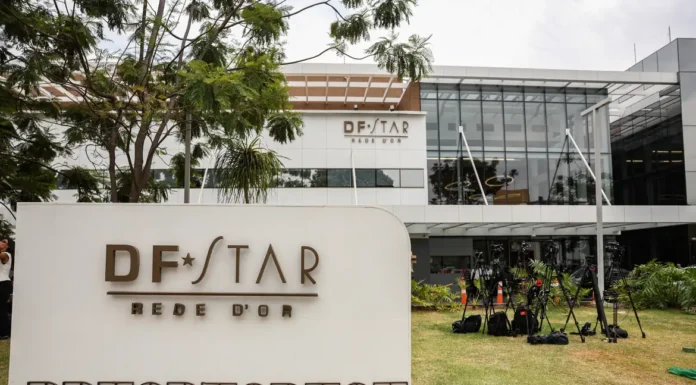 Bolsonaro tem piora na inflamação e médicos incluem novos antibióticos