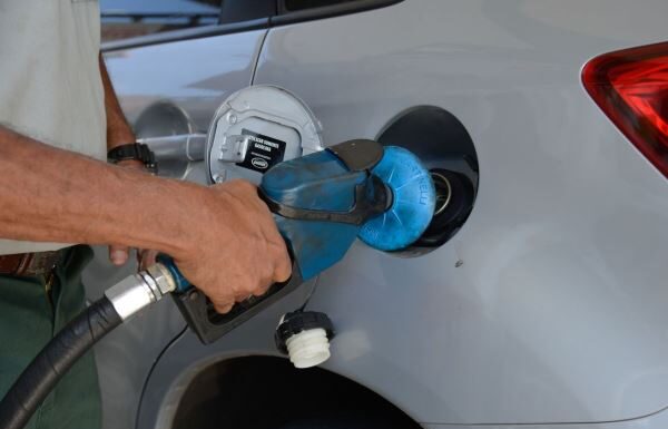 Diesel fica mais caro a partir deste sábado (14)