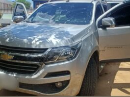 Veículo com restrição de furto/roubo é recuperado pela PM, em Juazeiro