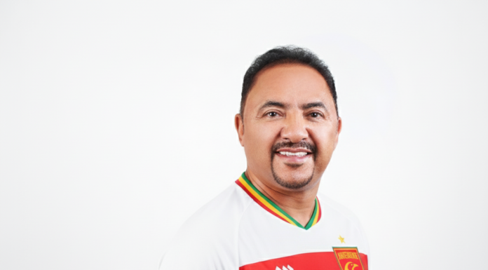 Deputado Roberto Carlos celebra grande fase da Juazeirense, líder invicta na Série D
