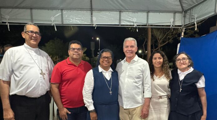 Presente na 8ª Festa da Vida, vice-prefeito Tiano Félix destaca legado de Dom José Rodrigues em sua trajetória