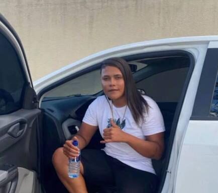 Jovem de 23 anos é assassinada a tiros dentro de residência em Petrolina