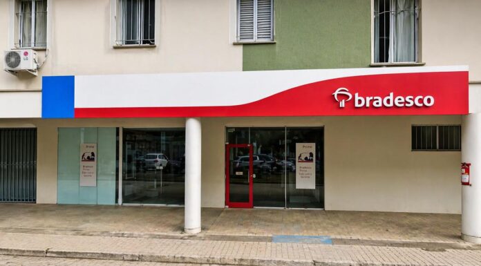 “Fomos pegos de surpresa”: moradores de Abóbora, em Juazeiro, relatam problemas com interrupção de descontos automáticos após fechamento de agência do Bradesco em Pilar, Jaguarari