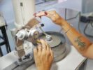 Curso de lapidação de gemas promovido pelo Sindilojas inspira mudança de carreira e reúne participantes de diferentes cidades em Juazeiro