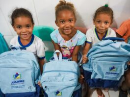 Investimento histórico Prefeitura de Juazeiro inicia entrega de mais de 37 mil kits escolares para alunos da rede municipal