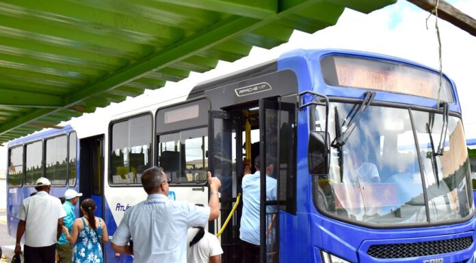 Usuário do transporte coletivo de Juazeiro relata suposto descumprimento de rota na linha que atende o bairro Piranga I: “Há mais de duas semanas que o ônibus não entra no bairro”